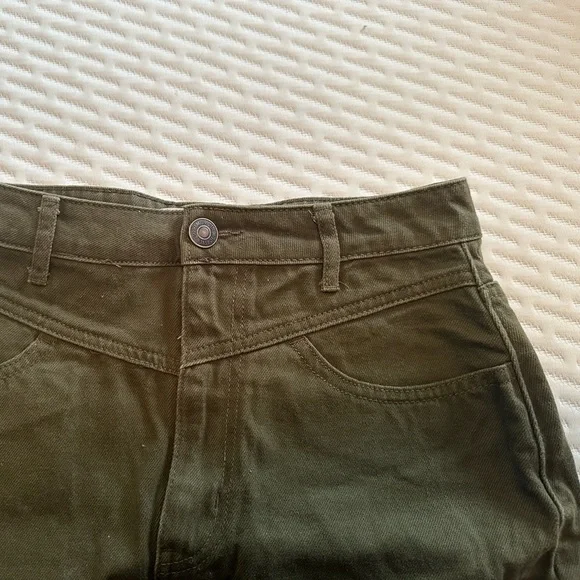 Forever 21 Army Green Mini Skirt - Picture 3 of 4